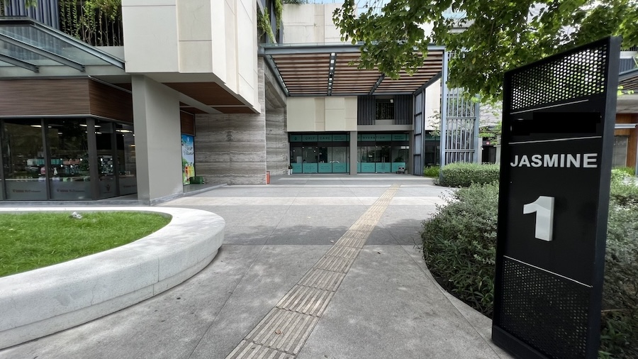 Bảng chỉ dẫn to&agrave; th&aacute;p Jasmine 1