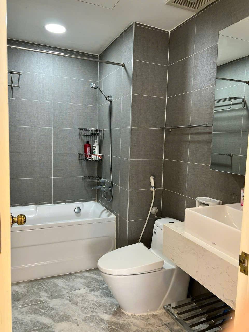 Nhà vệ sinh của Căn hộ chung cư Cho thuê tại Richstar Residence