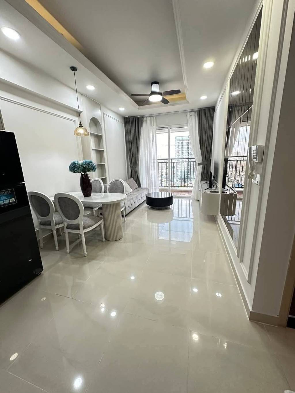 Phòng khách của Căn hộ chung cư Bán tại Richstar Residence