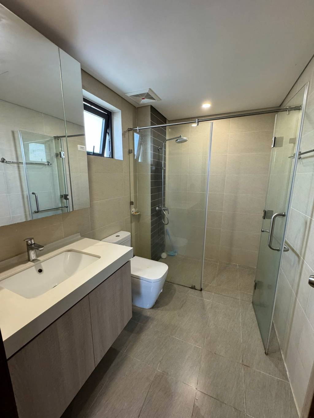 Nhà vệ sinh của Căn hộ chung cư Cho thuê tại Hà Đô Centrosa Garden