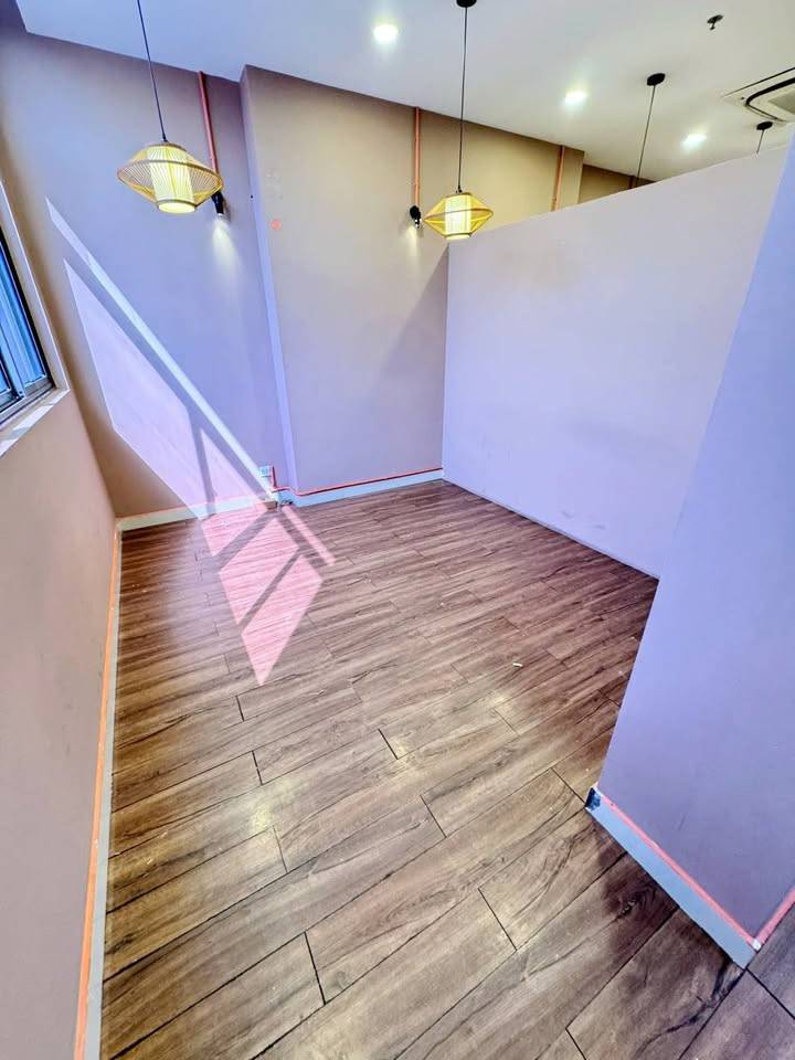 gác lửng của Shophouse, Nhà phố thương mại Cho thuê tại Richstar Residence