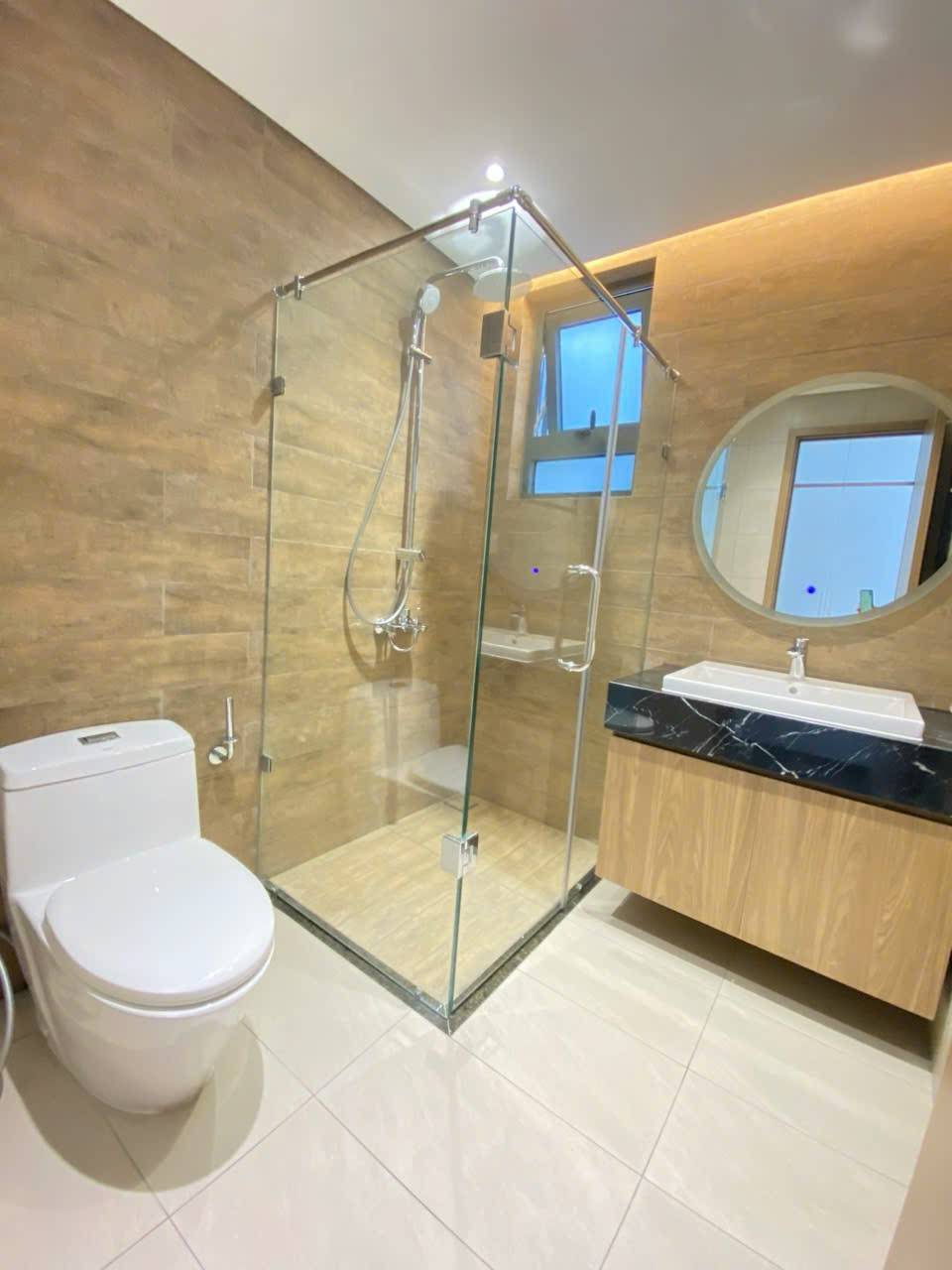 Nhà vệ sinh của Căn hộ chung cư Bán tại Celadon City